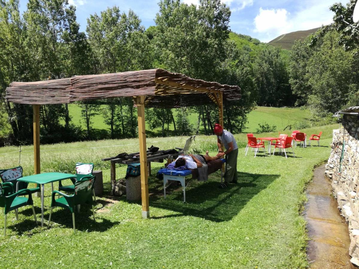 Albergue El Paso Vega de Valcarce Eksteriør bilde